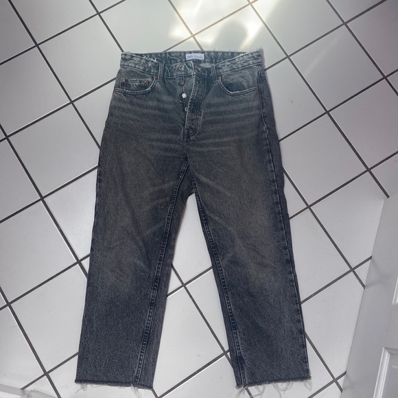 Dark wash Zara jeans - Picture 1 of 4